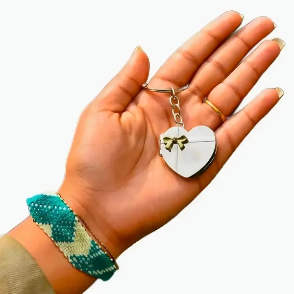 Custom_Engraved_Black_Metal_Keychain
