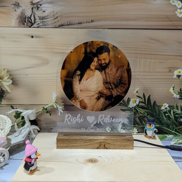 Romantic_Gift_For_Couples_Personalized_Acrylic_Led_Lamp_With_Custom_Photo,_Names_&_Date_Best_Anniversary,_Wedding_Gift_For_Couples