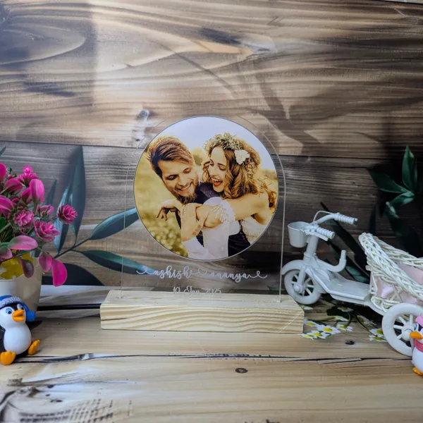 Romantic_Gift_For_Couples_Personalized_Acrylic_Led_Lamp_With_Custom_Photo,_Names_&_Date_Best_Anniversary,_Wedding_Gift_For_Couples