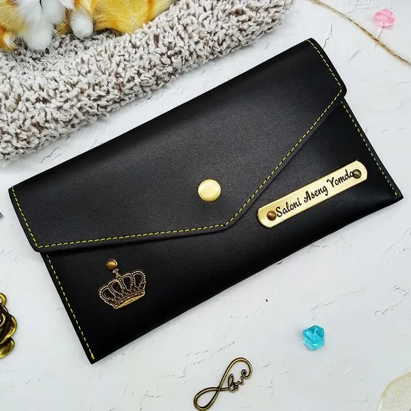 Personalized_Leather_Women_Clutch_With_Custom_Name