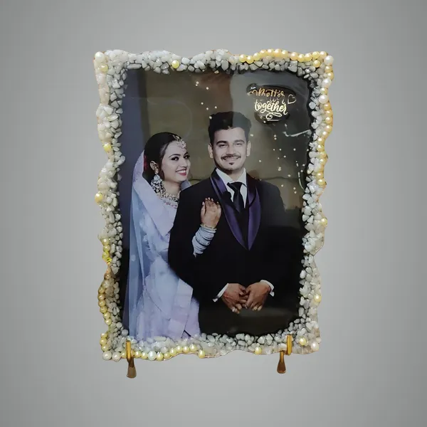 Personalized_Resin_Art_Photo_Frame_-_Custom_Photo_&_Decorative_Finish