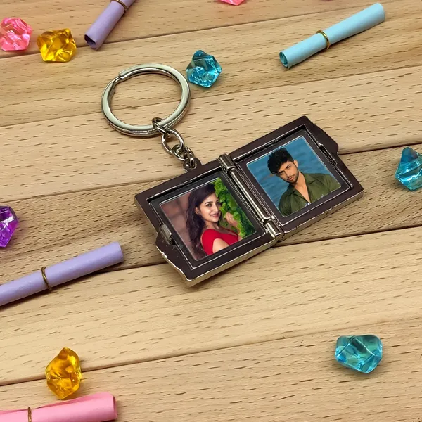 Personalized_Metal_Heart_&_Square_Photo_Keychain_|_for_Couples,_Friends_&_Family