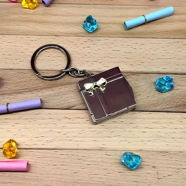 Personalized_Metal_Heart_&_Square_Photo_Keychain_|_for_Couples,_Friends_&_Family