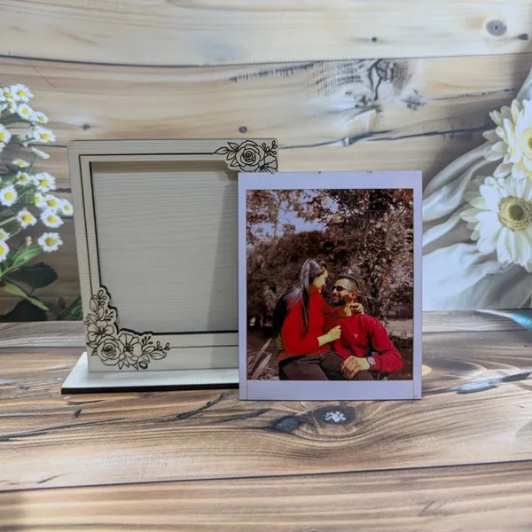 Cute_Wooden_Photo_Stand_With_Floral_Design_-_Perfect_Gift