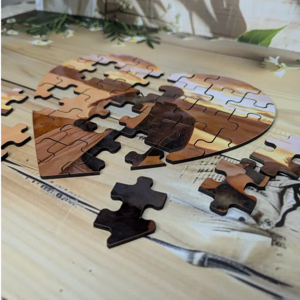 Heartfelt_Memories_-_Custom_Heart_Photo_Puzzle_Frame