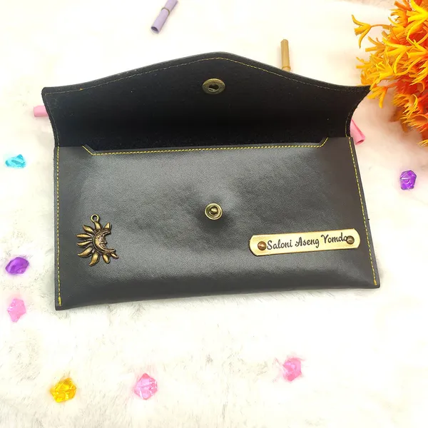 Personalized_Leather_Women_Clutch_With_Custom_Name