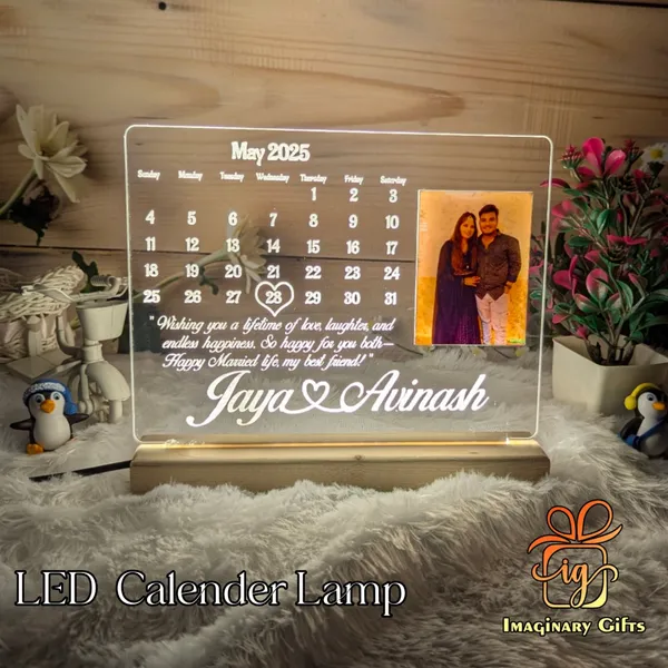 Personalized_Led_Calendar_Night_Lamp_-_A_Memorable_Gift_For_Couples_&_Friends