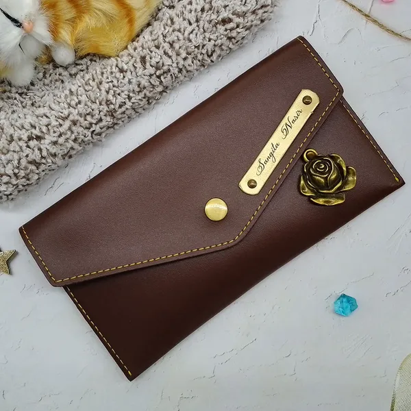 Personalized_Leather_Women_Clutch_With_Custom_Name
