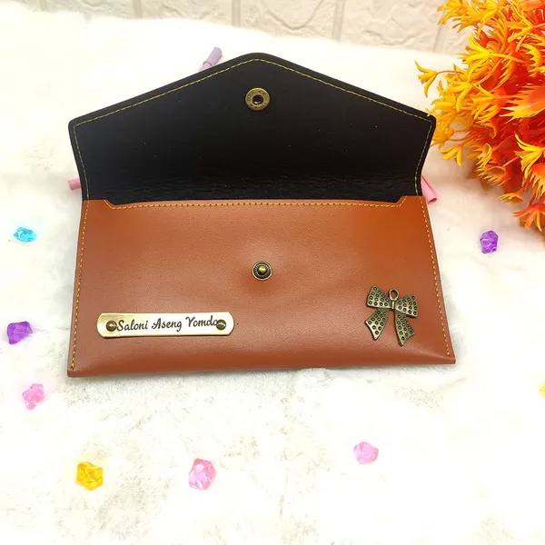 Personalized_Leather_Women_Clutch_With_Custom_Name