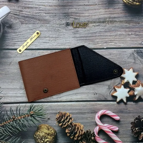 Stylish_Two-Tone_Flap_Men_Wallet_-_Personalized_Gift_For_Him