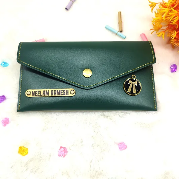 Personalized_Leather_Women_Clutch_With_Custom_Name