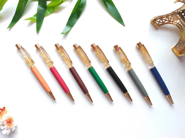 Engraved_Name_Pen_-_Colorful_&_Functional_Personalized_Writing