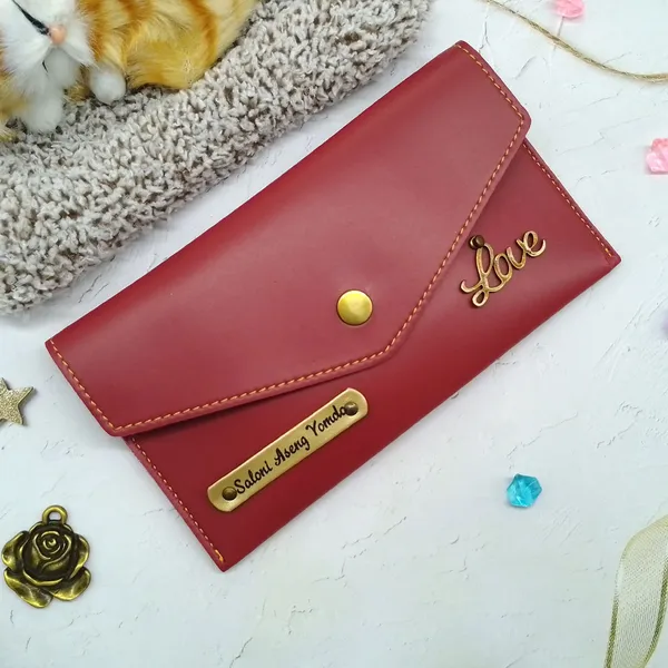 Personalized_Leather_Women_Clutch_With_Custom_Name