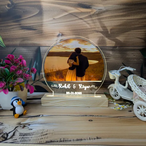 Personalized_Acrylic_Led_Lamp_With_Image,_Names_And_Date_-_Best_Couple_Gift_For_Anniversary,_Wedding,_Valentine_And_For_Other_Romantic_Occasion