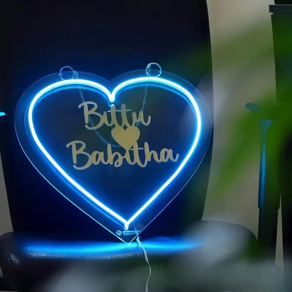 Names_In_A_Heart_Neon_Sign_-_Modern_Couple_Decor