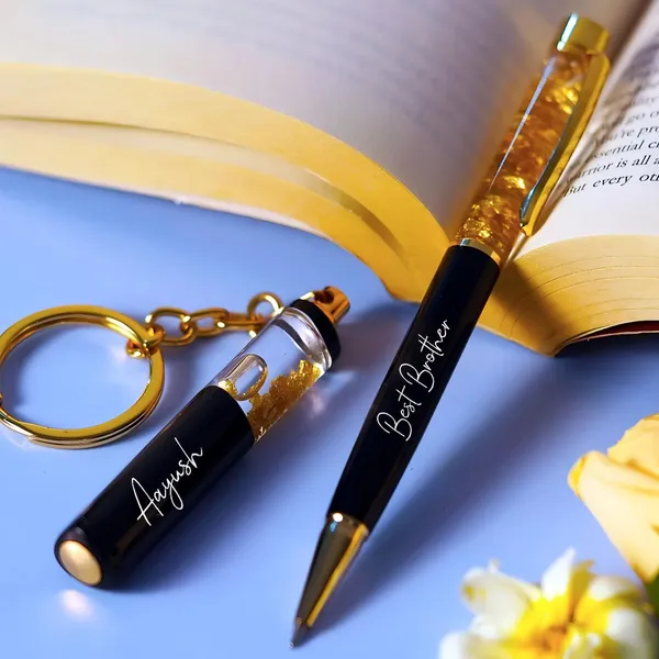 Personalized_Zari_Pen_And_Keychain_Set_With_Custom_Name_Engraving