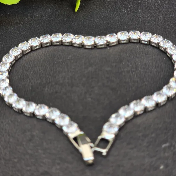 Silver_Stainless_Steel_American_Diamond_Square_Shaped_Bracelet