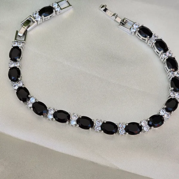 Black_Stainless_Steel_Onyx_With_American_Diamond_Oval_Shaped_Bracelet