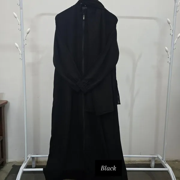 Black_Eco-Friendly_And_Non-Toxic_Material_Crepe_Zipper_Abaya_For_Women