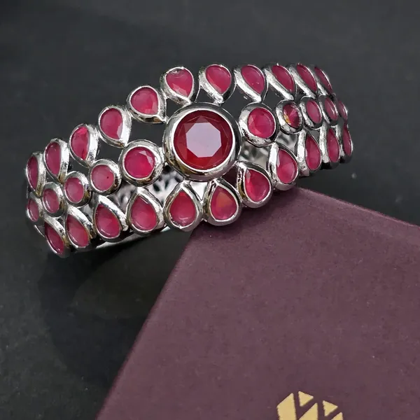 Ruby_Stainless_Steel_Classic_Bangle