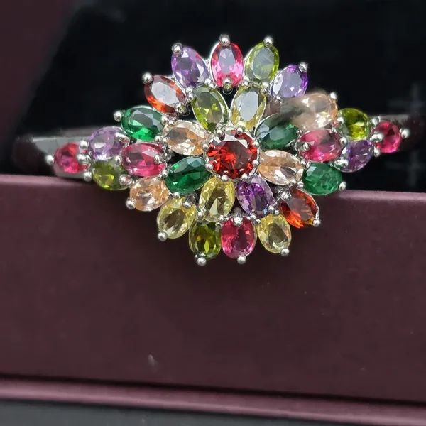 Multicolor_Stainless_Steel_Flower_Design_Stone_Bangle