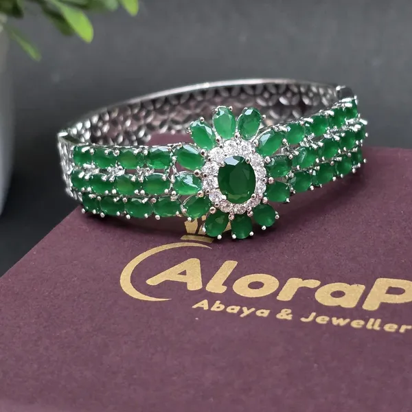 Green_Stainless_Steel_Emerald_With_American_Diamond_Flower_Design_Stone_Bangle