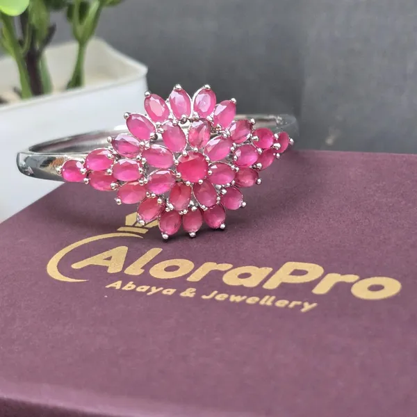 Ruby_Stainless_Steel_Flower_Design_Stone_Bangle