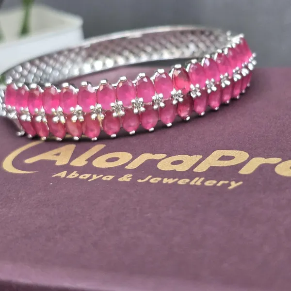 Pink_Stainless_Steel_Ruby_Flower_Design_Stone_Bangle