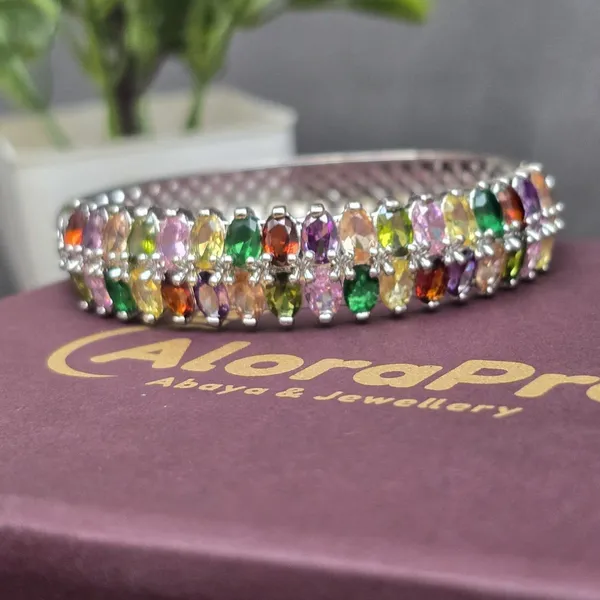 Multicolor_Stainless_Steel_Flower_Design_Stone_Bangle