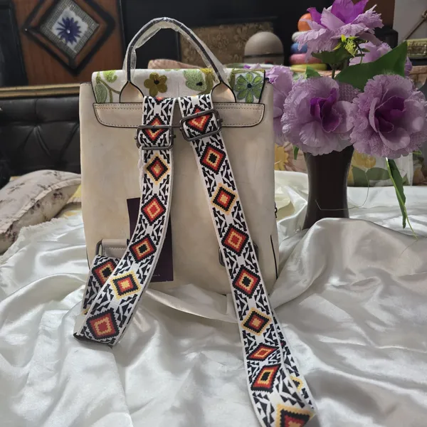 Off_White_Leather_Kitto_Bag_For_Women