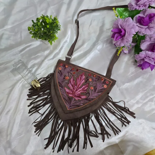 Leather_Sling_Bag_For_Women_&_Girls