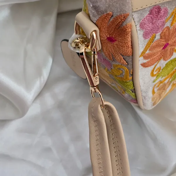 Light_Tan_Leather_Sling_Bag_For_Women_&_Girls
