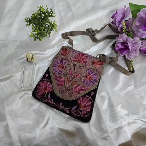 Black_&_Brown_Leather_Sling_Bag_For_Women_&_Girls