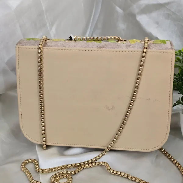 Beige_Leather_Sling_Bag_For_Women_&_Girls