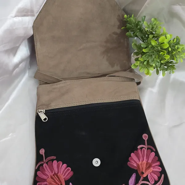 Black_&_Brown_Leather_Sling_Bag_For_Women_&_Girls