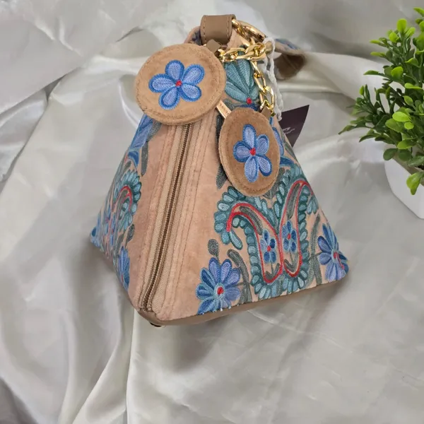 Triangular_Potli_Leather_Purse_For_Women_&_Girls