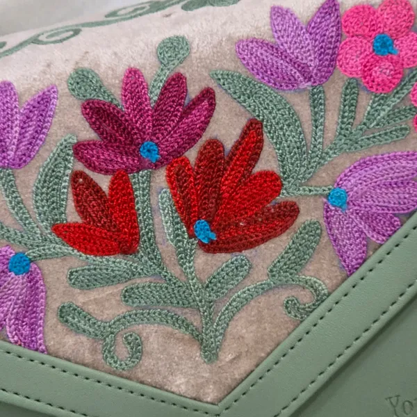 Leather_Sling_Bag_For_Women_&_Girls