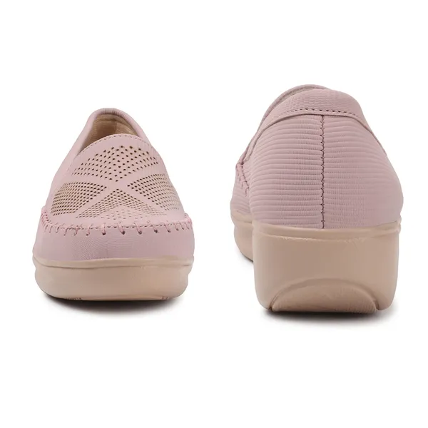 Women's_casual_slip-on_loafers_with_2_inch_Heel_cushioned_insoles,_breathable_mesh_detailing,_flat_sole,_ideal_for_daily_wear_and_comfort.