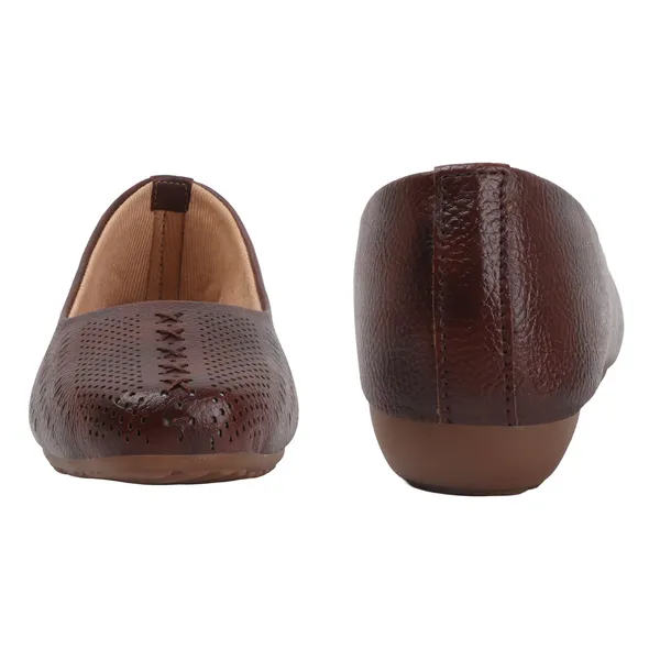 Elegant_Women's_Comfortable_Flats_with_Stitch_Detailing
