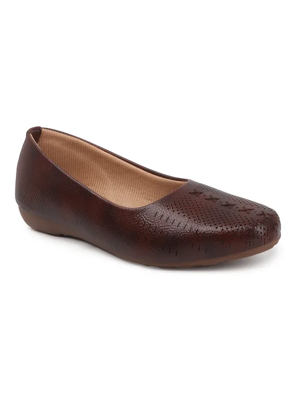 Elegant_Women's_Comfortable_Flats_with_Stitch_Detailing