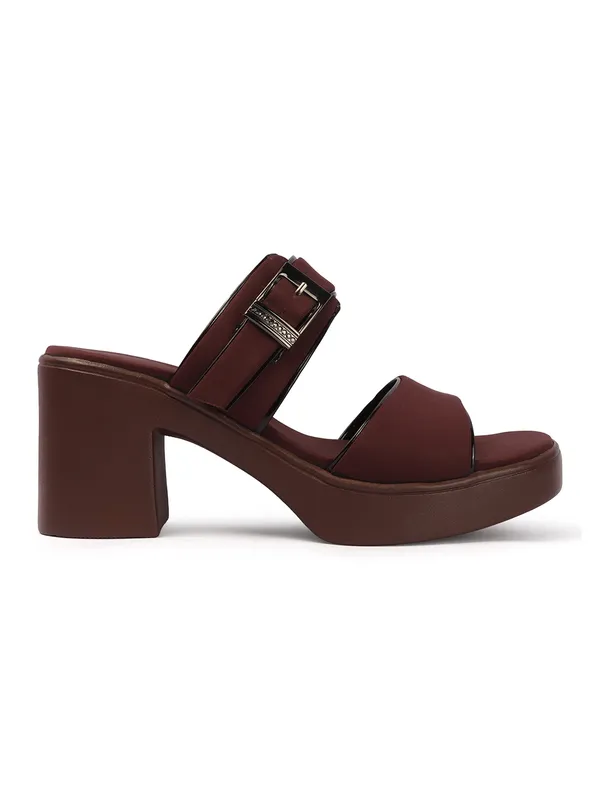Elegant_Heel_Sandals_with_Comfortable_Sole_and_Stylish_Ethnic_Design