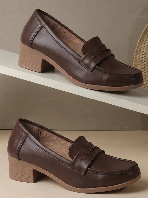 Women�s_Textured_Loafers