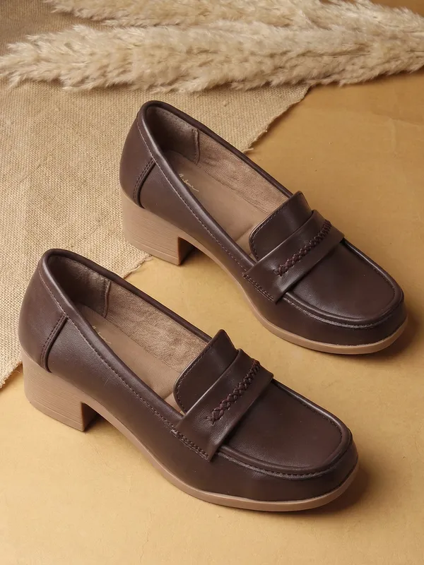 Women�s_Textured_Loafers