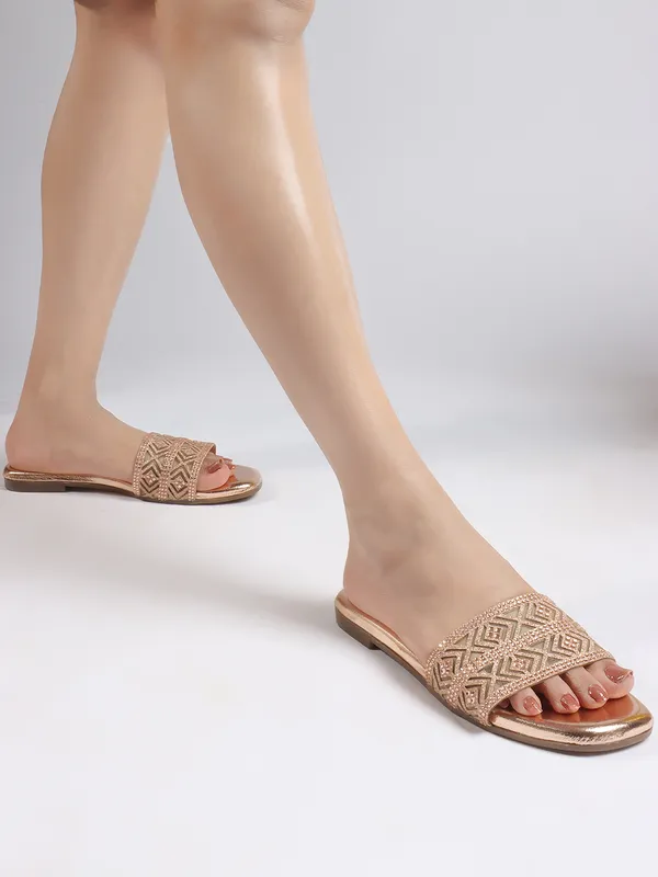 Stylish_Embellished_Ethnic_Flats_sandal_with_Textured_Strap_and_Comfortable_Slip-On_Design_for_Women