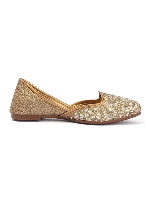 Women_Embellished_Ethnic_Jutti
