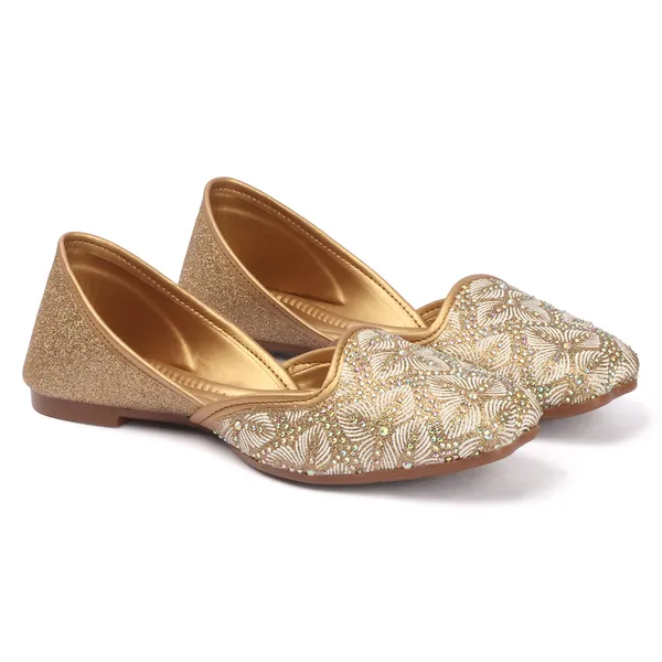 Women_Embellished_Ethnic_Jutti