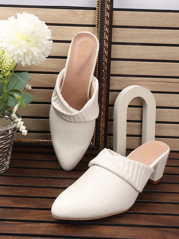 Trendy_Block_Heel_Mules_for_Women_with_Quilted_Band_Design_and_Comfortable_Soft_Cushion_Insole