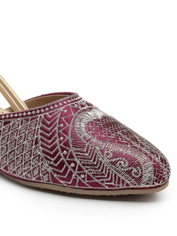 Elegant_Ethnic_Embroidered_Slingback_Flats_for_Women_with_Traditional_Zari_Detailing_and_Comfortable_Design