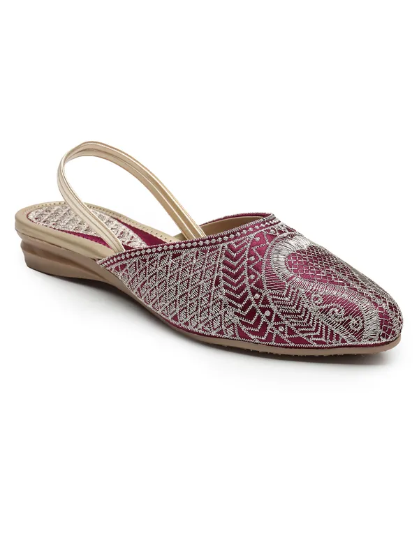 Elegant_Ethnic_Embroidered_Slingback_Flats_for_Women_with_Traditional_Zari_Detailing_and_Comfortable_Design