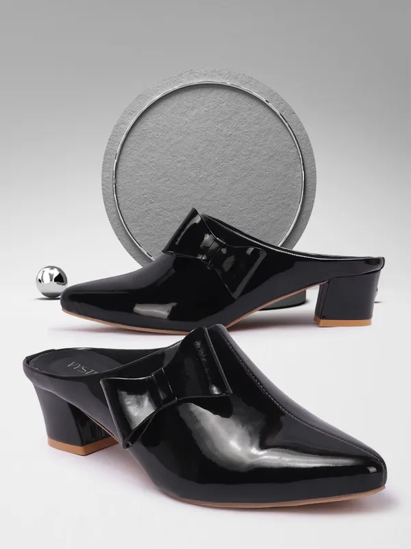 Stylish_Glossy_Bow_Mules_for_Women_with_Comfortable_Block_Heel_and_Slip-On_Design